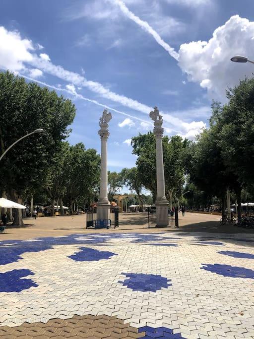 En Patio Sevillano Alameda-Isla Magica 外观 照片